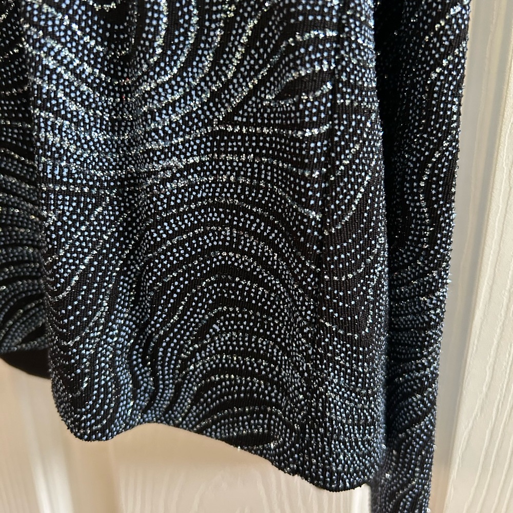 Sparkling two piece top - Picture 8 of 10